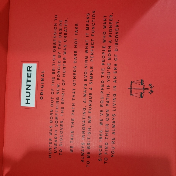 NWT CHELSEA GLOSS BOOTS RED BACK TAB - Picture 10 of 11